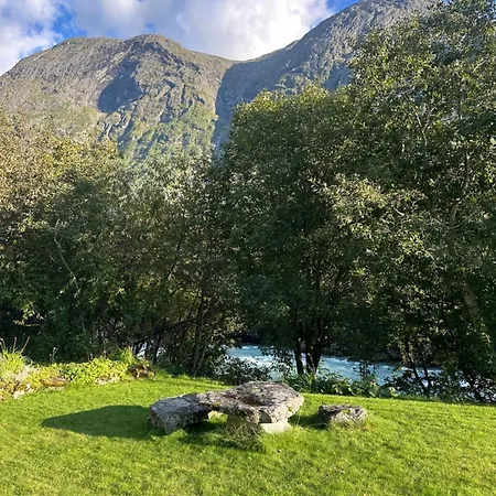 بيت ضيافة Vollsnes